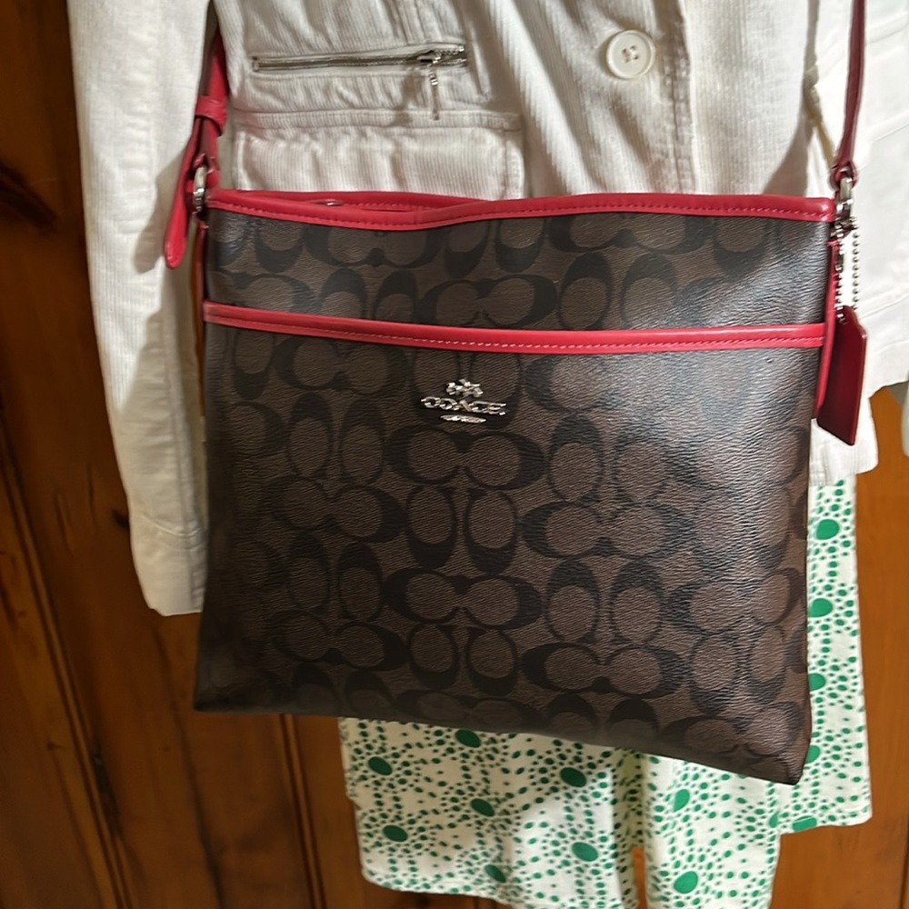 COACH Shoulder Crossbody Bag Signature PVC Red and  Brown Japan Exclusive. - Picture 14 of 17